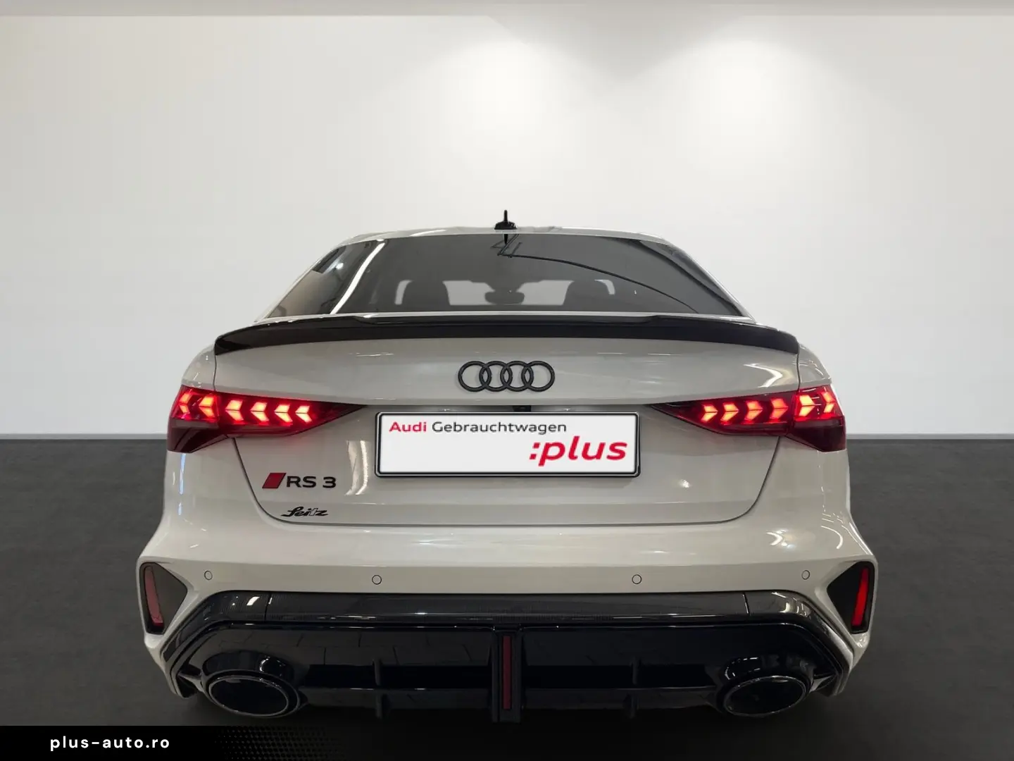 AUDI RS3 Limousine 2.5 TFSI Quattro HuD Pano Sonos