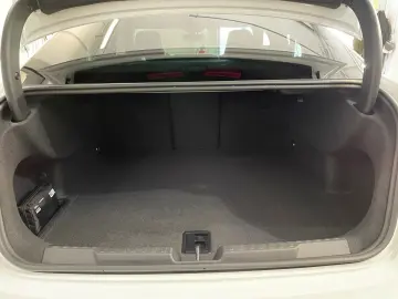 AUDI RS3 Limousine 2.5 TFSI Quattro HuD Pano Sonos