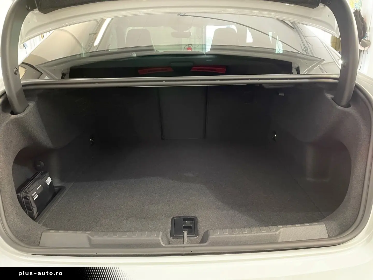 AUDI RS3 Limousine 2.5 TFSI Quattro HuD Pano Sonos