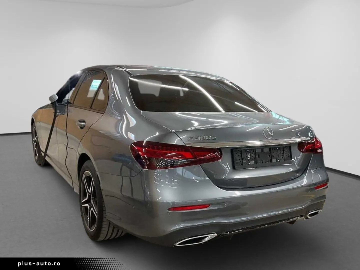 MERCEDES-BENZ E 300 e AMG Line Burmester Wide 360  AHK SpoSi