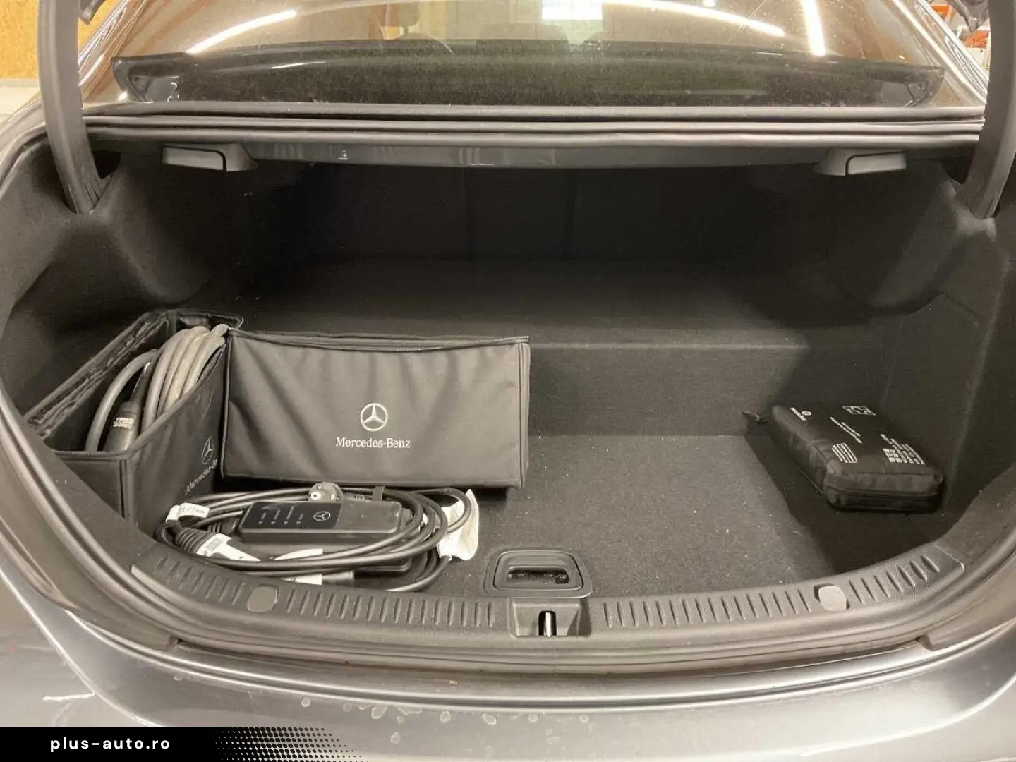 MERCEDES-BENZ E 300 e AMG Line Burmester Wide 360  AHK SpoSi