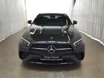 MERCEDES-BENZ E 300 de AMG AVA NIGHT AHK BURMESTER TOTWINKEL