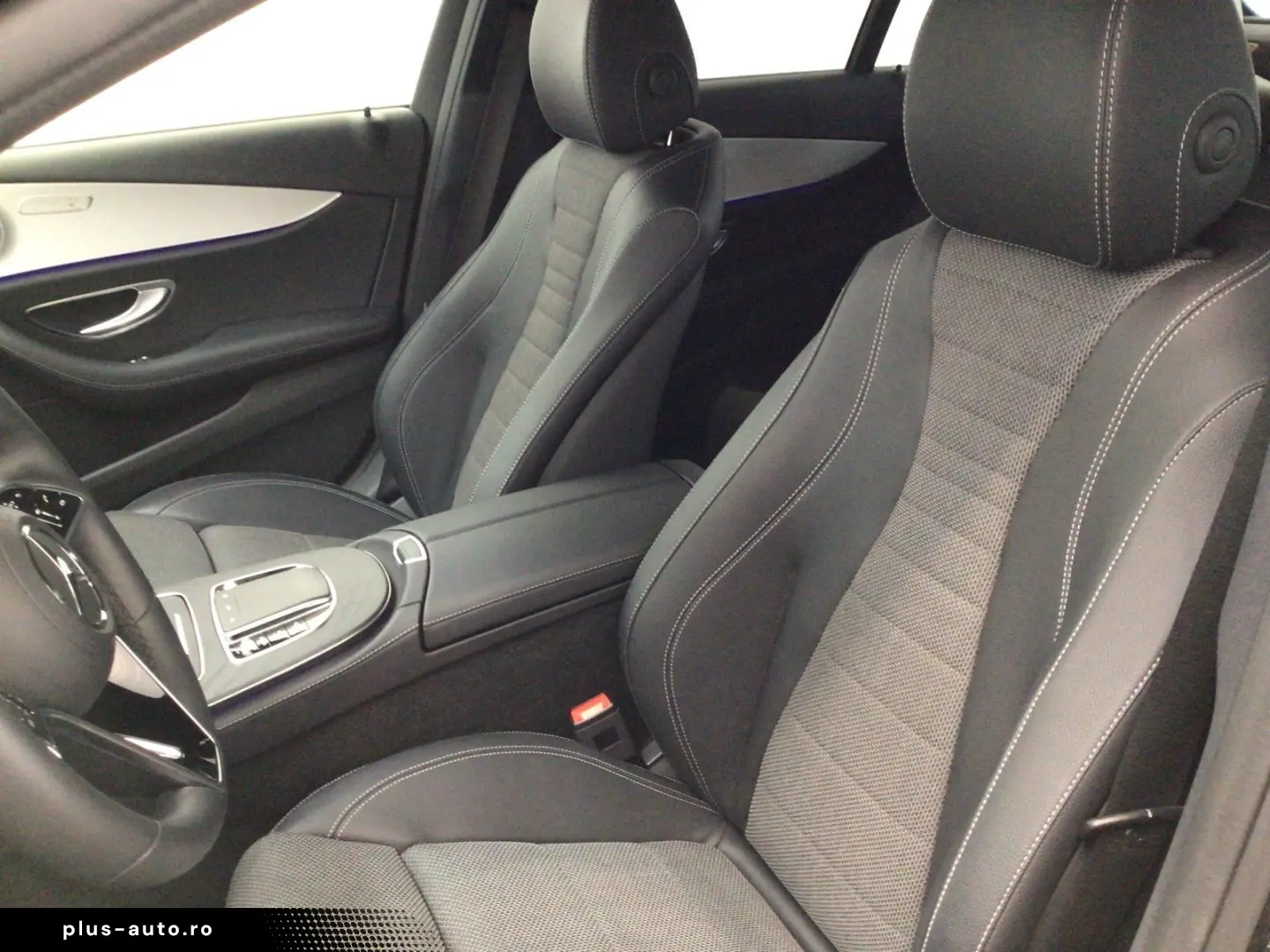 MERCEDES-BENZ E 300 de AMG AVA NIGHT AHK BURMESTER TOTWINKEL