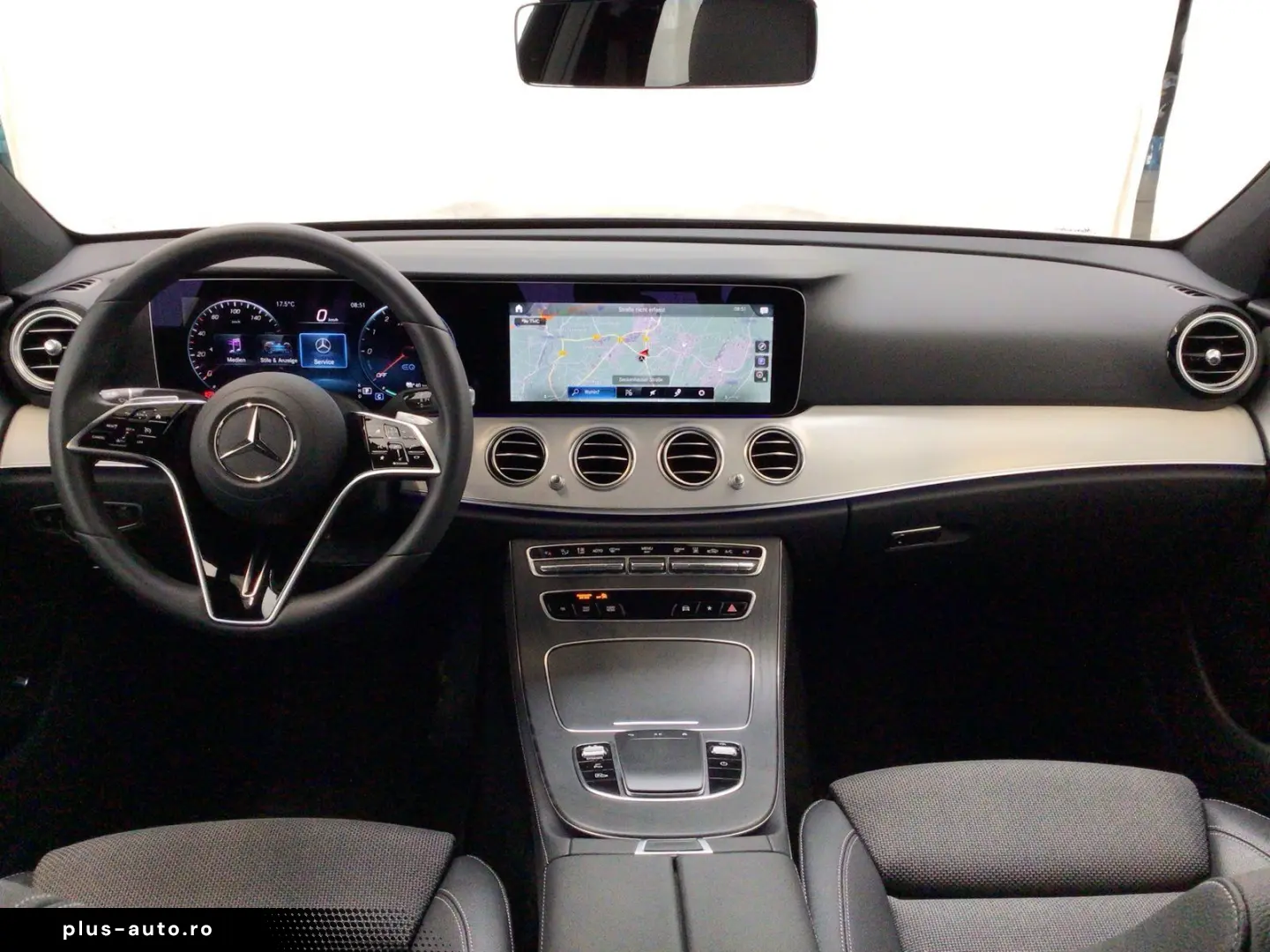 MERCEDES-BENZ E 300 de AMG AVA NIGHT AHK BURMESTER TOTWINKEL