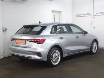 AUDI A3 Sportback 35 TFSI advanced S-tronic LED Leder