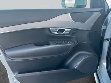 VOLVO XC90 B5 B AWD Core