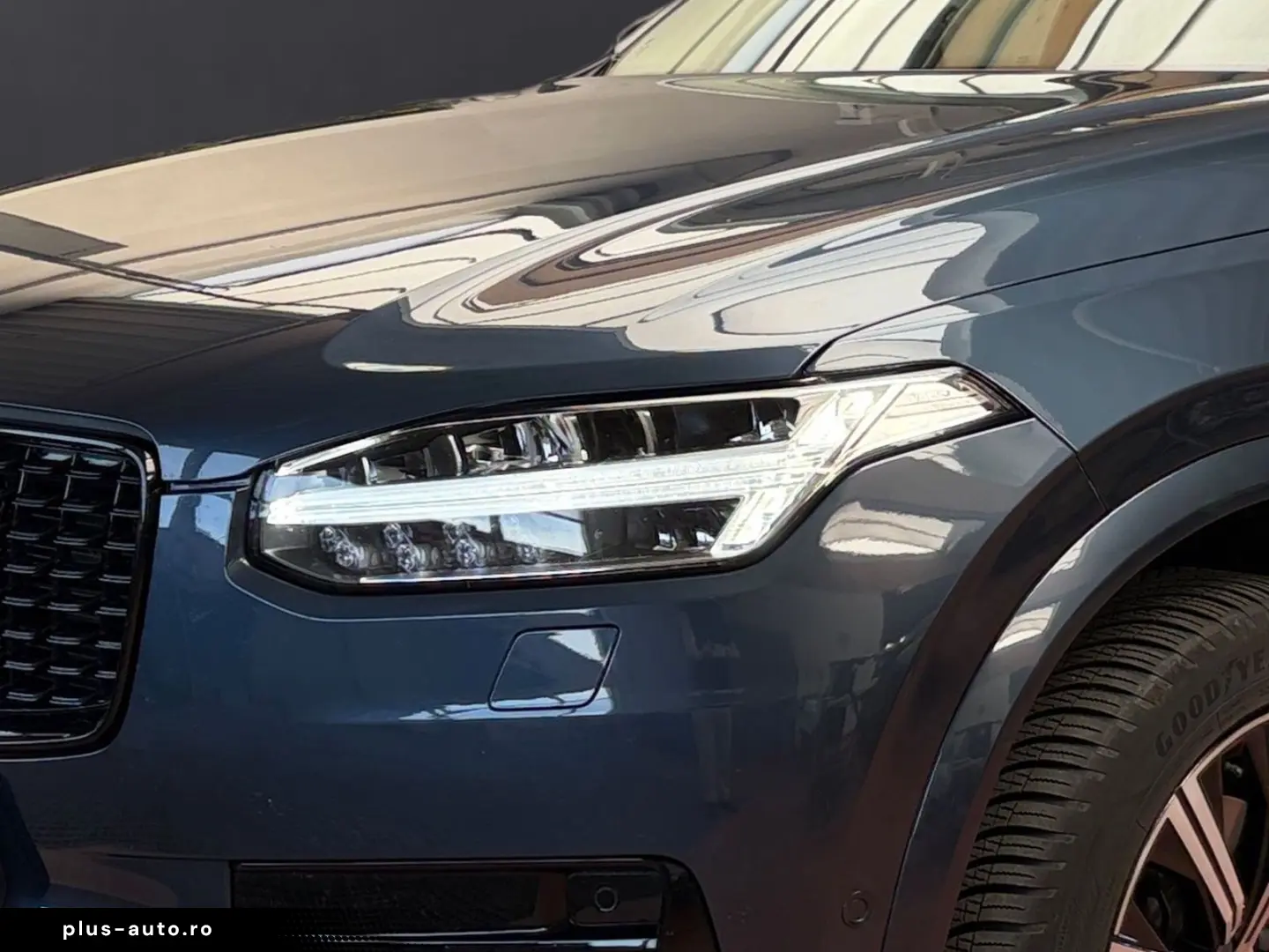 VOLVO XC90 XC 90 B5  AWD Plus Dark