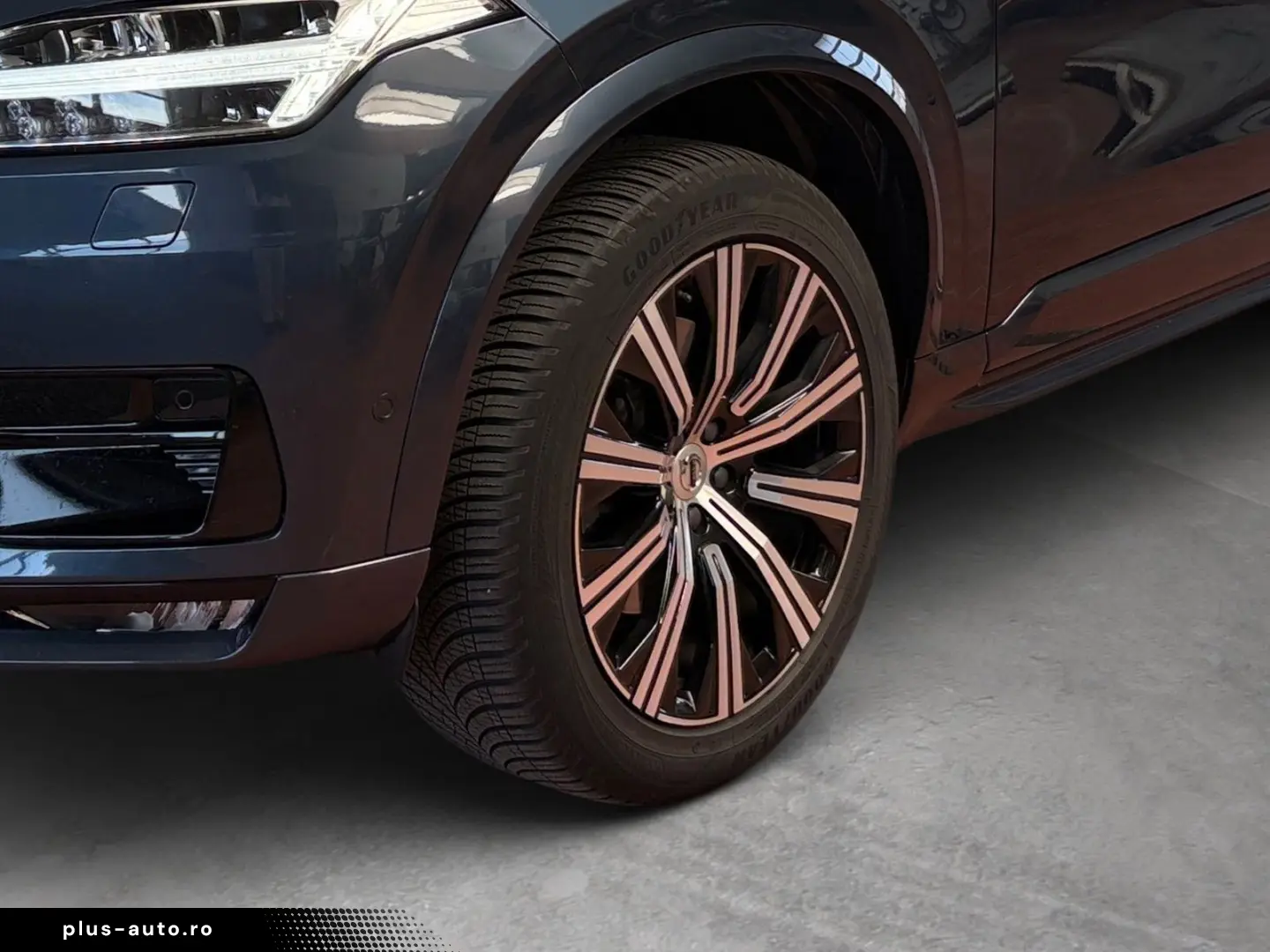 VOLVO XC90 XC 90 B5  AWD Plus Dark