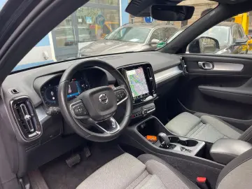 VOLVO XC40 B3 Core DCT GOOGLE ACC CAMERA