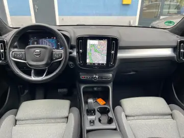 VOLVO XC40 B3 Core DCT GOOGLE ACC CAMERA