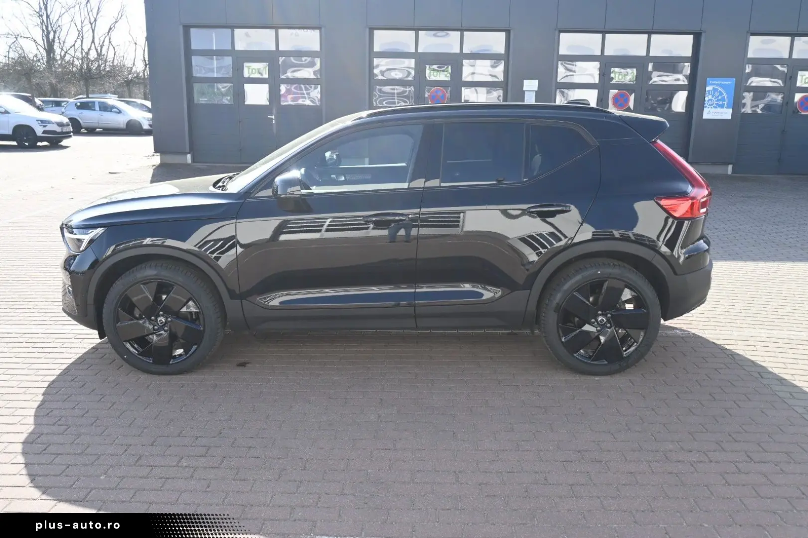 VOLVO XC40 B3 B Plus Black Edition