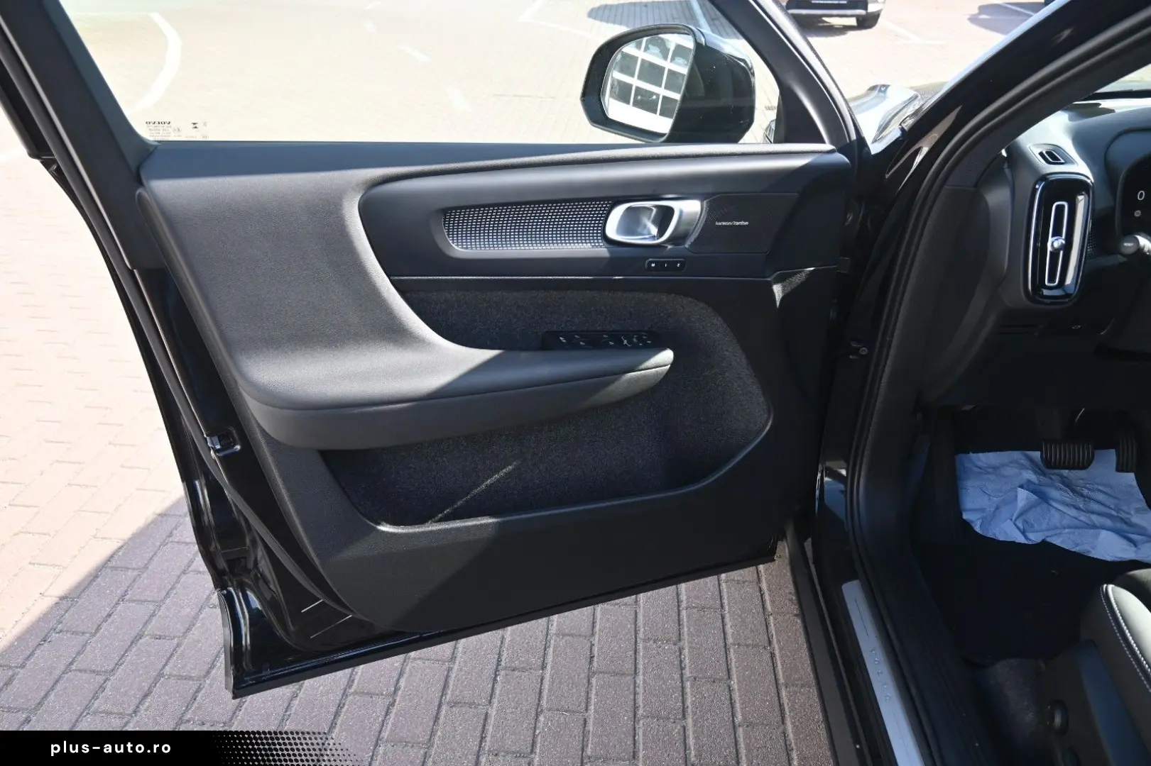 VOLVO XC40 B3 B Plus Black Edition