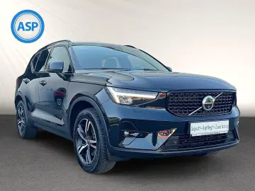 VOLVO XC40 B3  Dark