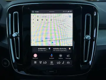 VOLVO XC40 B3  Dark