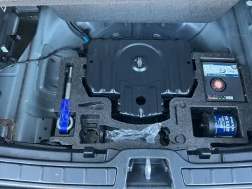 VOLVO XC40 B3  Dark