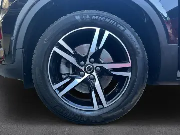 VOLVO XC40 B3  Dark