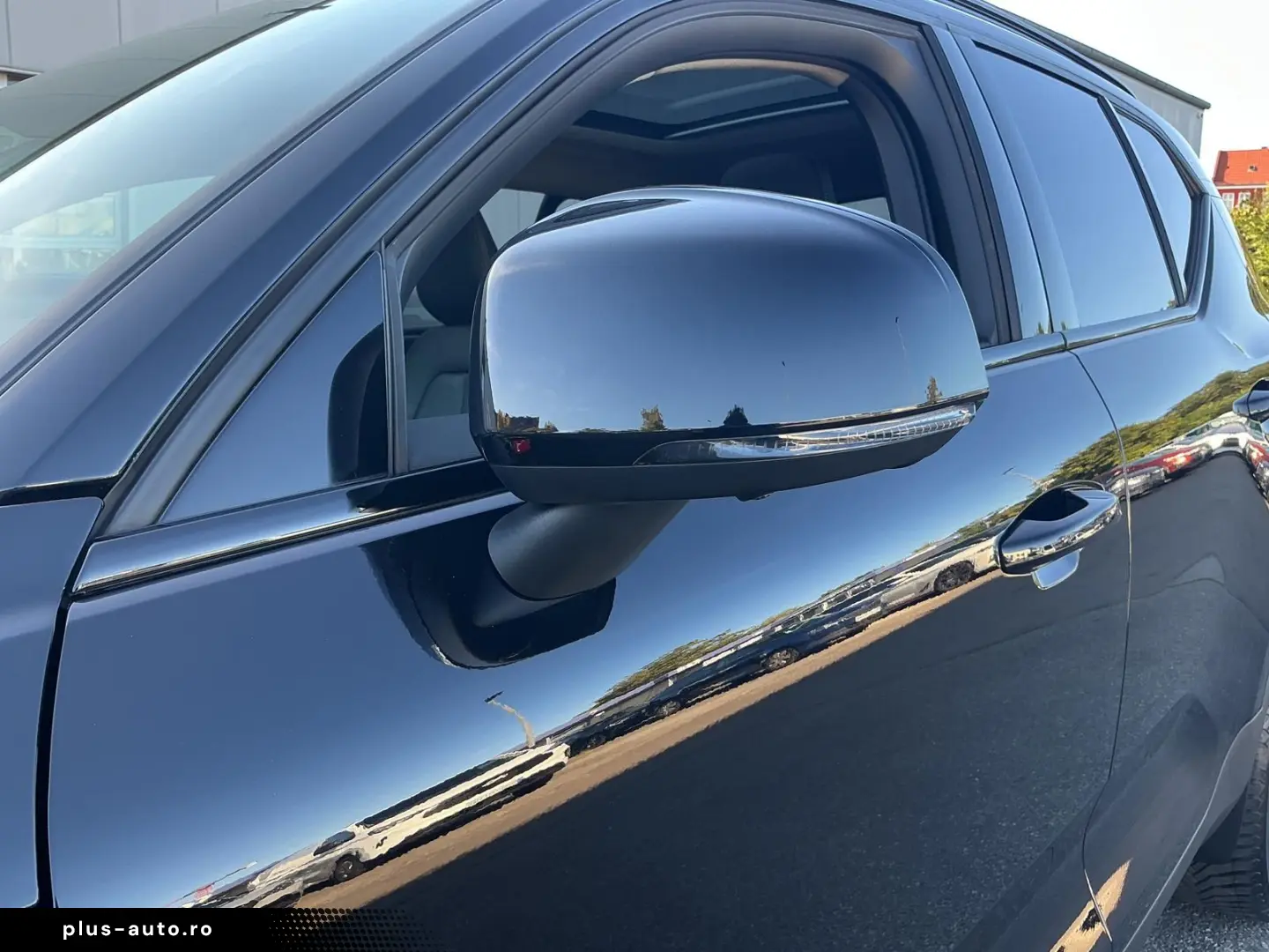 VOLVO XC40 B3  Dark