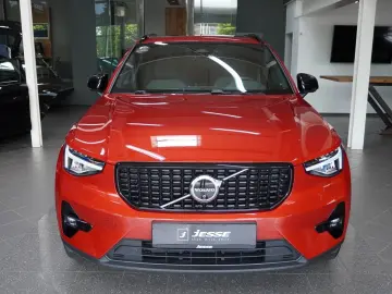 VOLVO XC40  B3 Plus Dark