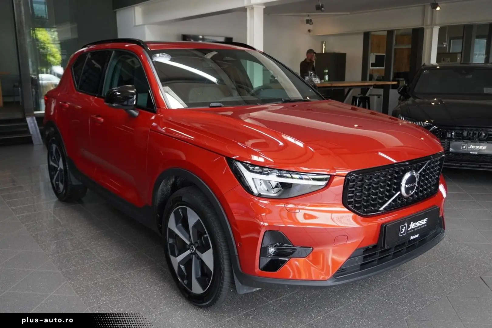 VOLVO XC40  B3 Plus Dark