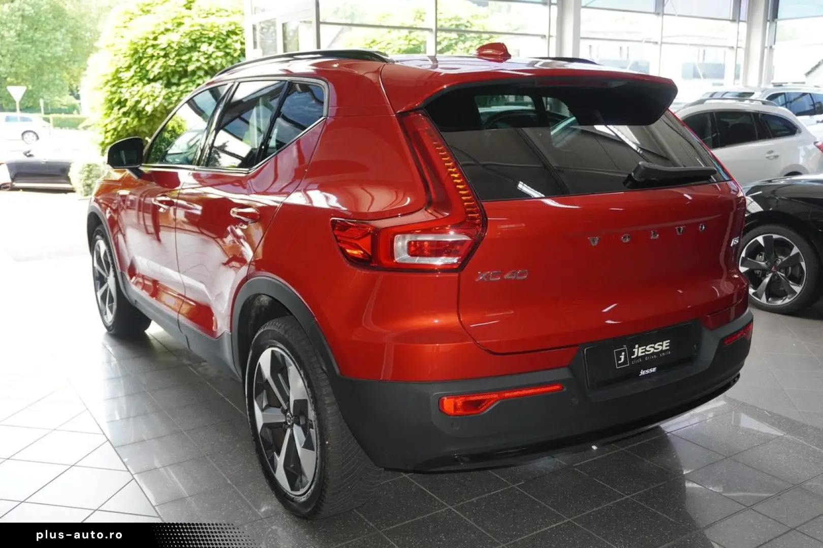 VOLVO XC40  B3 Plus Dark