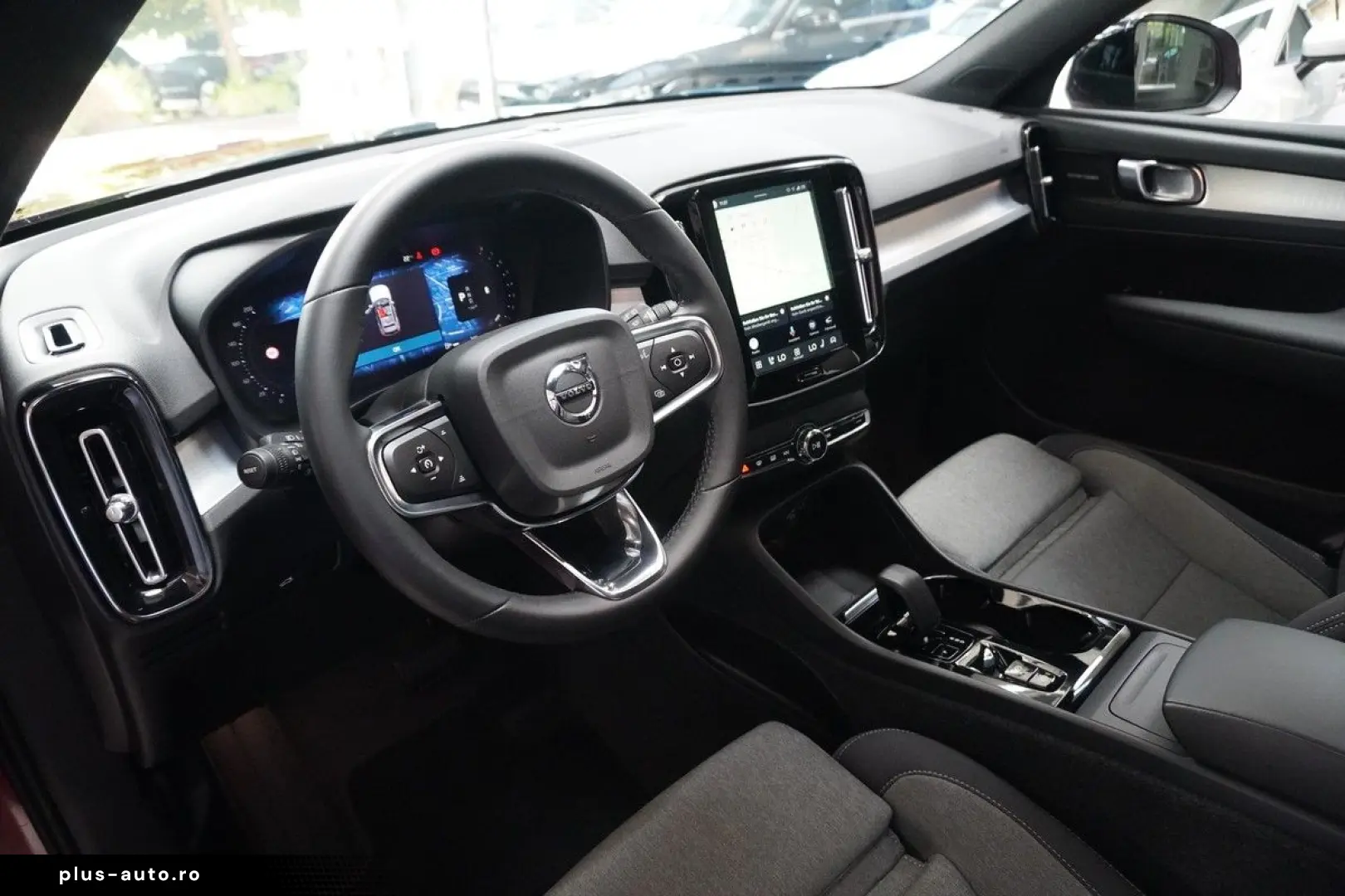 VOLVO XC40  B3 Plus Dark