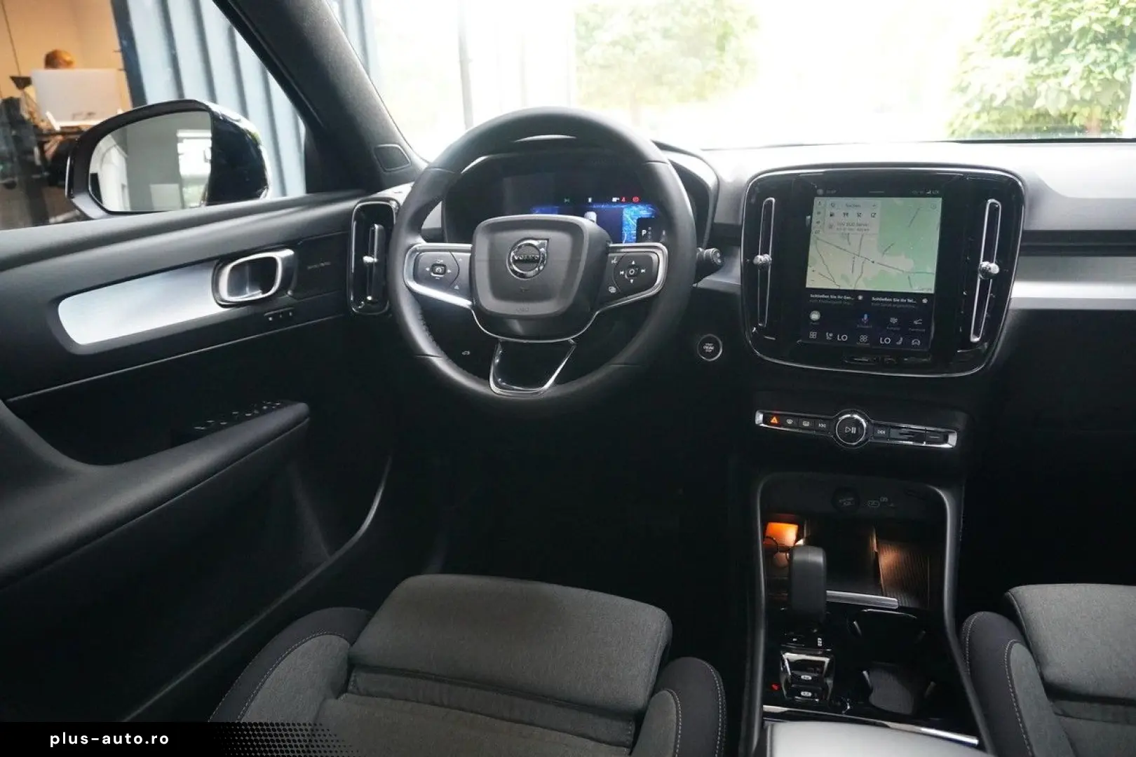 VOLVO XC40  B3 Plus Dark