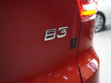 VOLVO XC40  B3 Plus Dark
