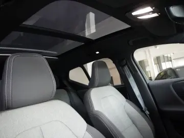 VOLVO XC40  B3 Plus Dark