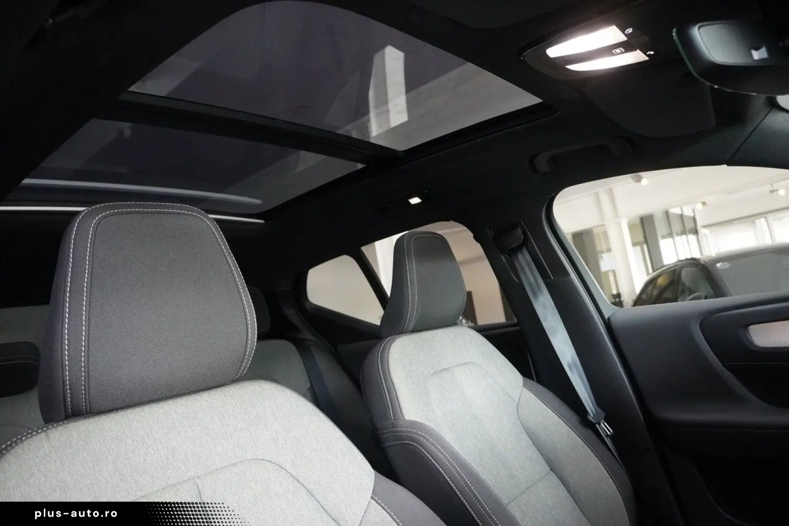 VOLVO XC40  B3 Plus Dark