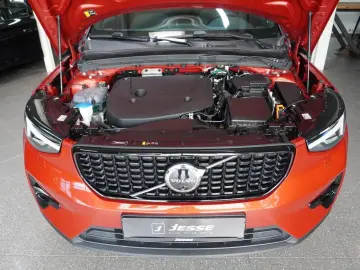 VOLVO XC40  B3 Plus Dark