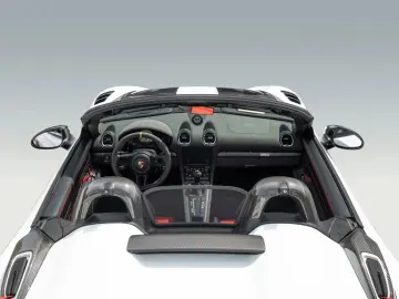 Porsche 718 Spyder RS ​​Weissach Package BOSE RearCamera