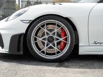 Porsche 718 Spyder RS ​​Weissach Package BOSE RearCamera