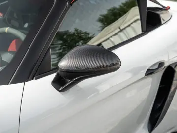 Porsche 718 Spyder RS ​​Weissach Package BOSE RearCamera