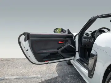 Porsche 718 Spyder RS ​​Weissach Package BOSE RearCamera