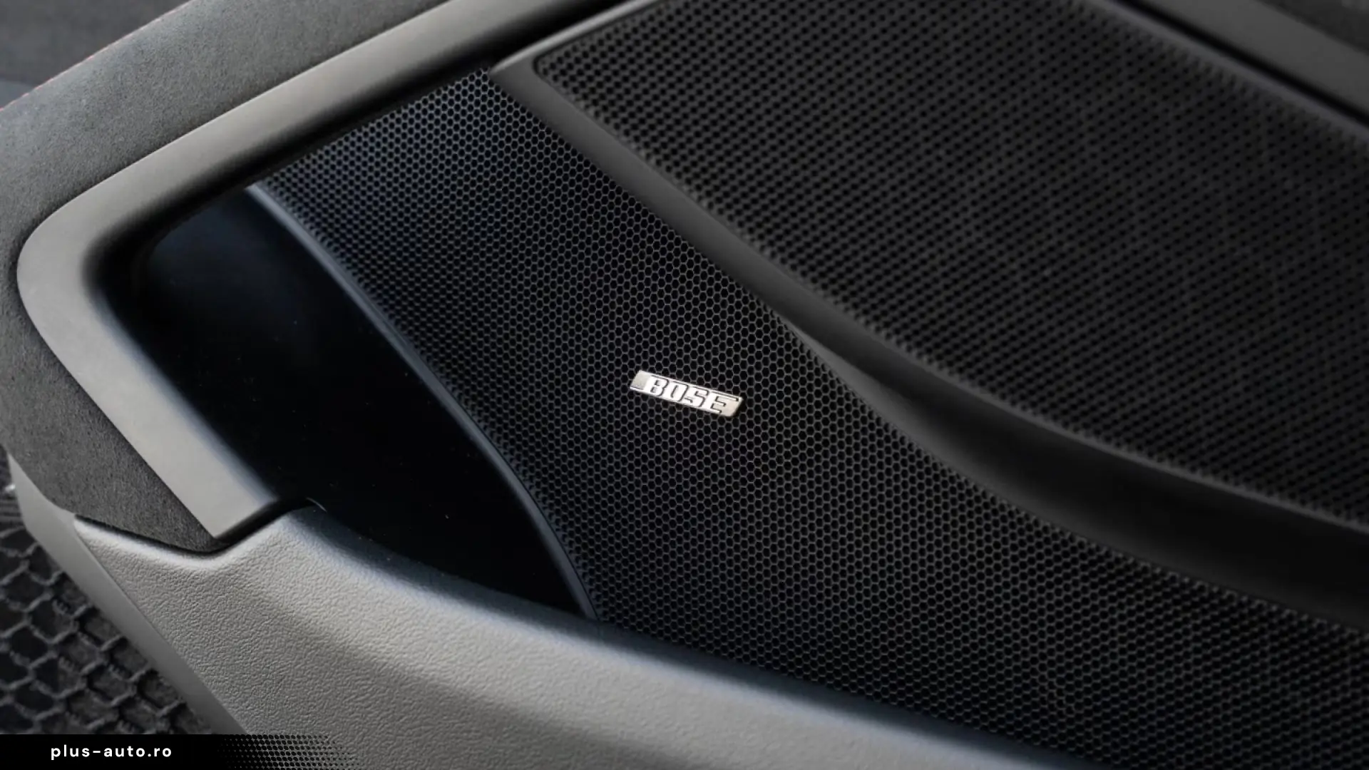 Porsche 718 Spyder RS ​​Weissach Package BOSE RearCamera