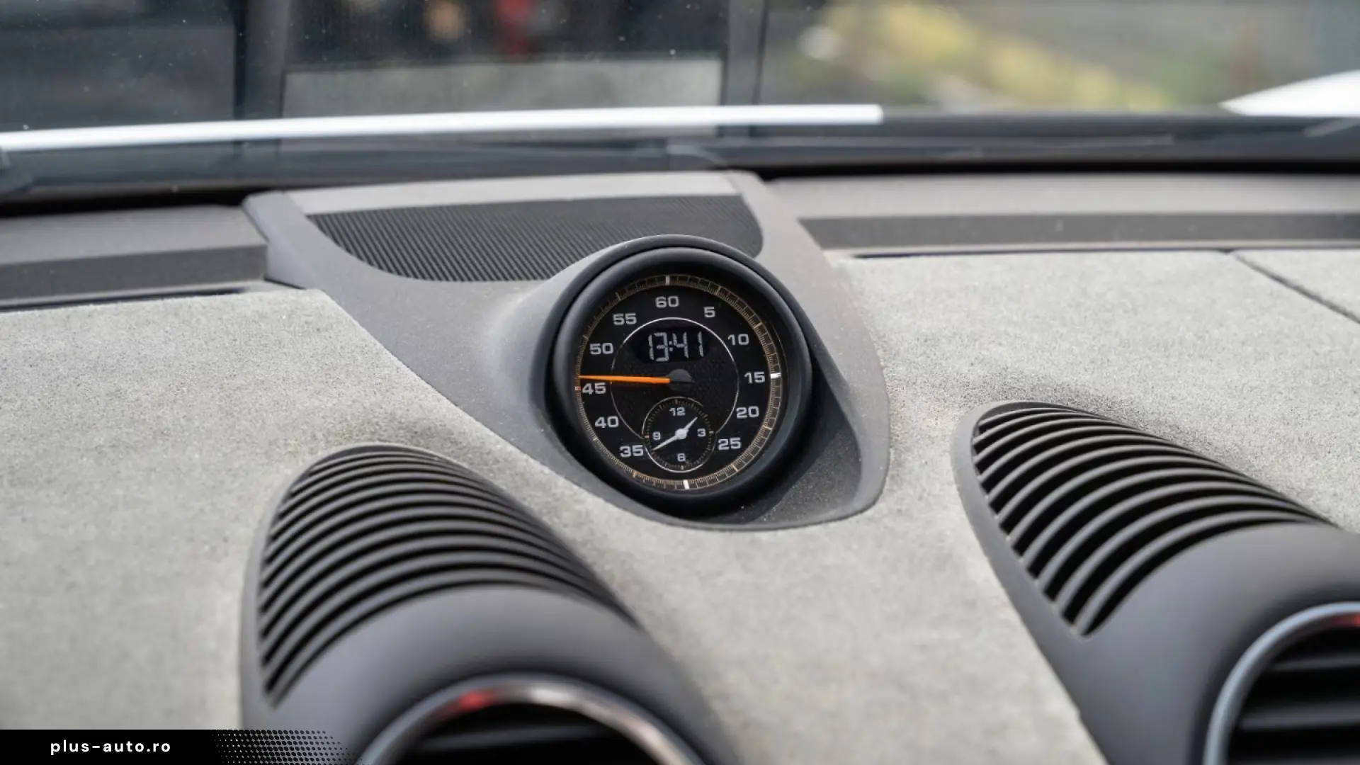 Porsche 718 Spyder RS ​​Weissach Package BOSE RearCamera