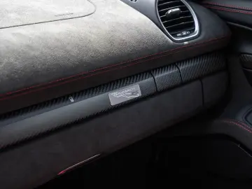 Porsche 718 Spyder RS ​​Weissach Package BOSE RearCamera