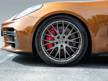Porsche Panamera Turbo E-Hybrid Active Ride InnoDrive