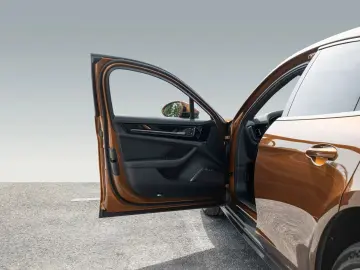 Porsche Panamera Turbo E-Hybrid Active Ride InnoDrive