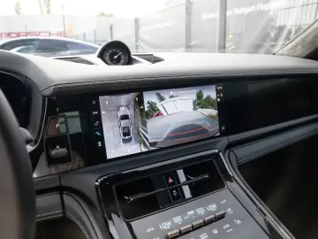 Porsche Panamera Turbo E-Hybrid Active Ride InnoDrive