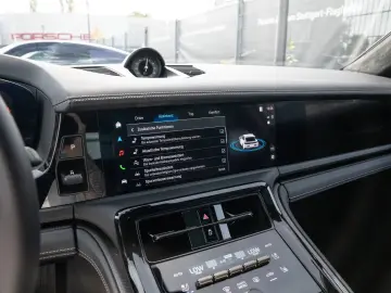 Porsche Panamera Turbo E-Hybrid Active Ride InnoDrive