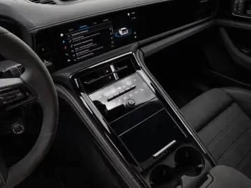 Porsche Panamera GTS SportDesign Paket Carbon PCCB InnoD