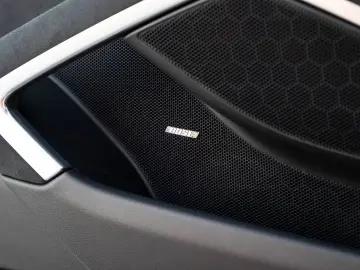 Porsche Cayman GTS 4.0 PDK Navi CarPlay BOSE Revers Camera