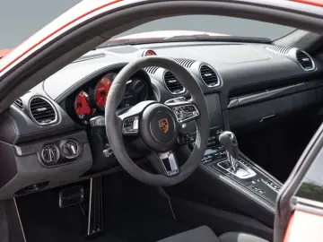 Porsche Cayman GTS 4.0 PDK Navi CarPlay BOSE Revers Camera