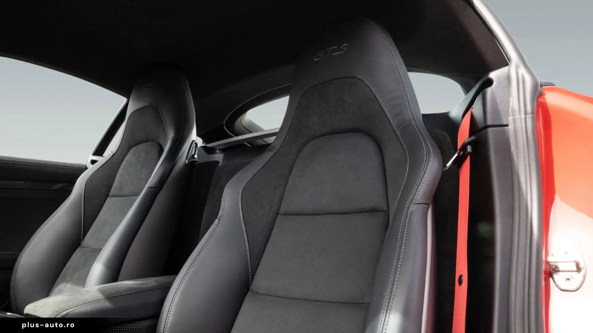 Porsche Cayman GTS 4.0 PDK Navi CarPlay BOSE Revers Camera