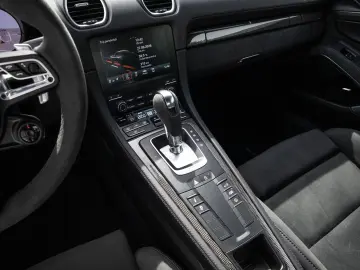 Porsche Cayman GTS 4.0 PDK Navi CarPlay BOSE Revers Camera