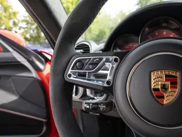 Porsche Cayman GTS 4.0 PDK Navi CarPlay BOSE Revers Camera
