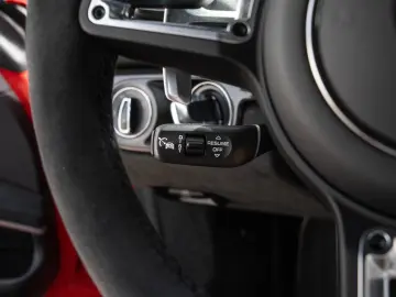 Porsche Cayman GTS 4.0 PDK Navi CarPlay BOSE Revers Camera