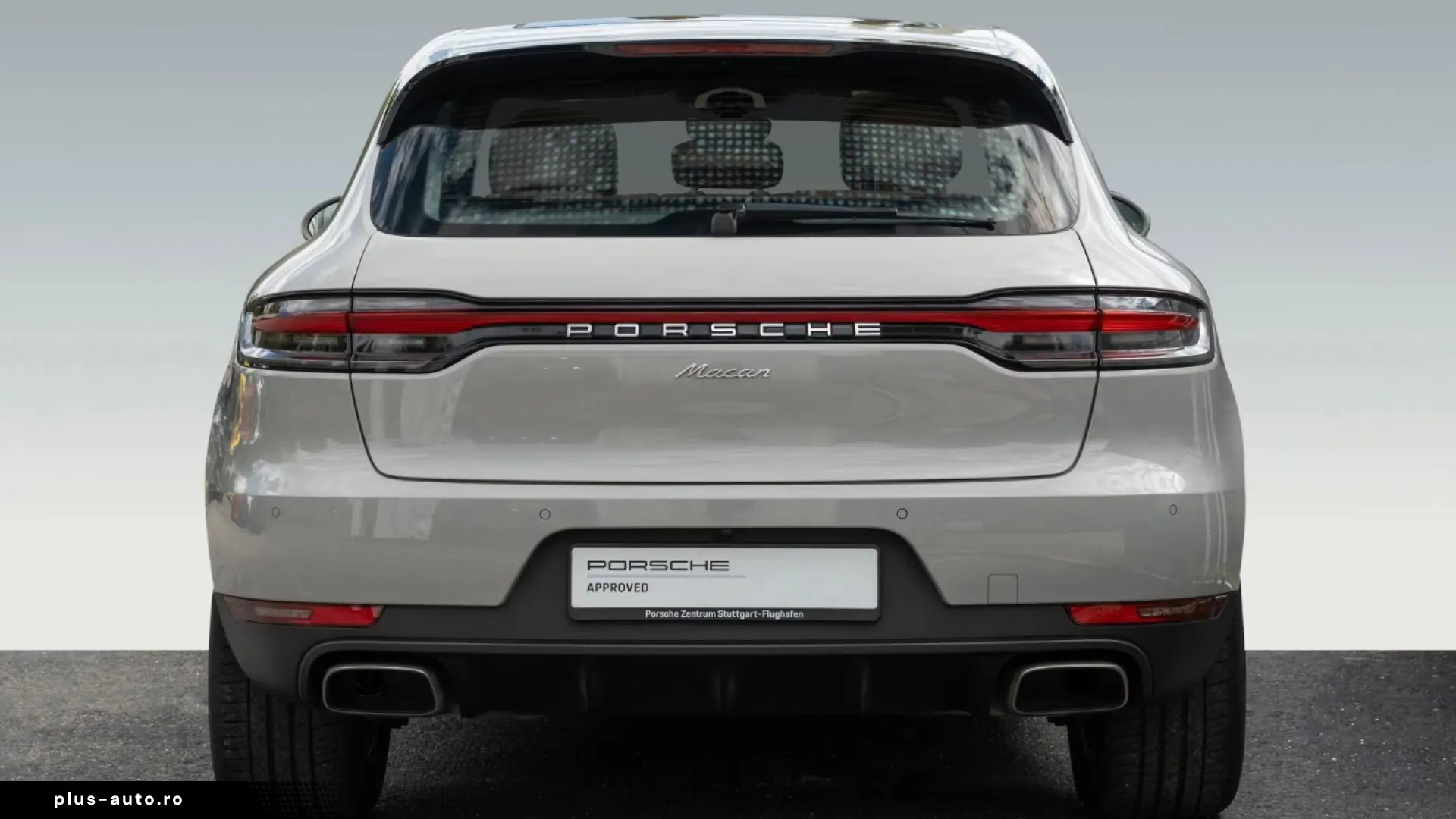 Porsche Macan Panoramic Roof  reversing camera  DAB