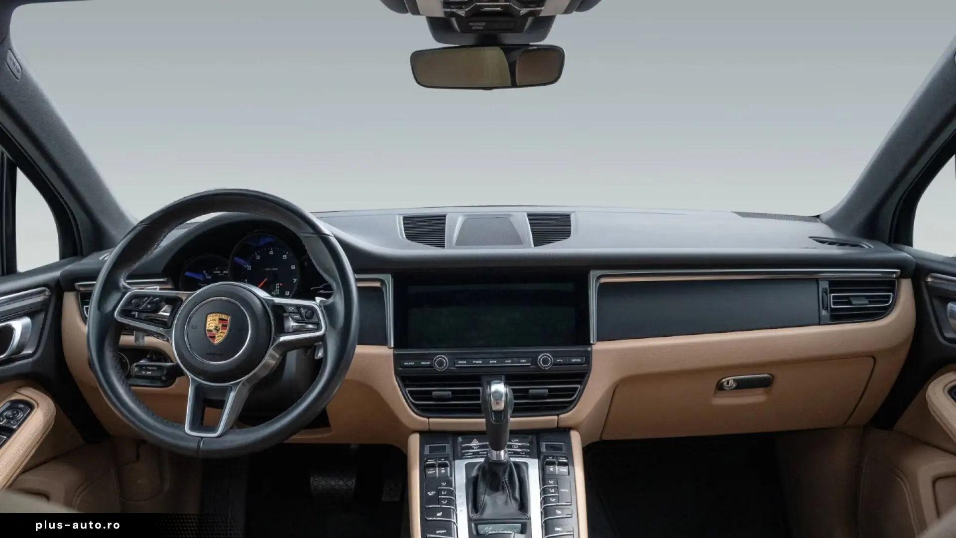 Porsche Macan Panoramic Roof  reversing camera  DAB